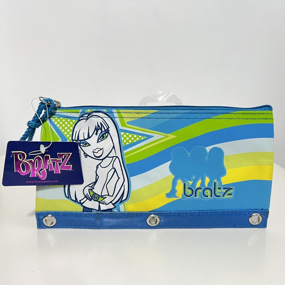 Vintage 2004 Bratz 3 Ring Pencil Holder Zip Pouch For Binder Blue *Stained